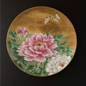 Collectible “Heralds of Summer” 9-3/8” Franklin Mint Plate.